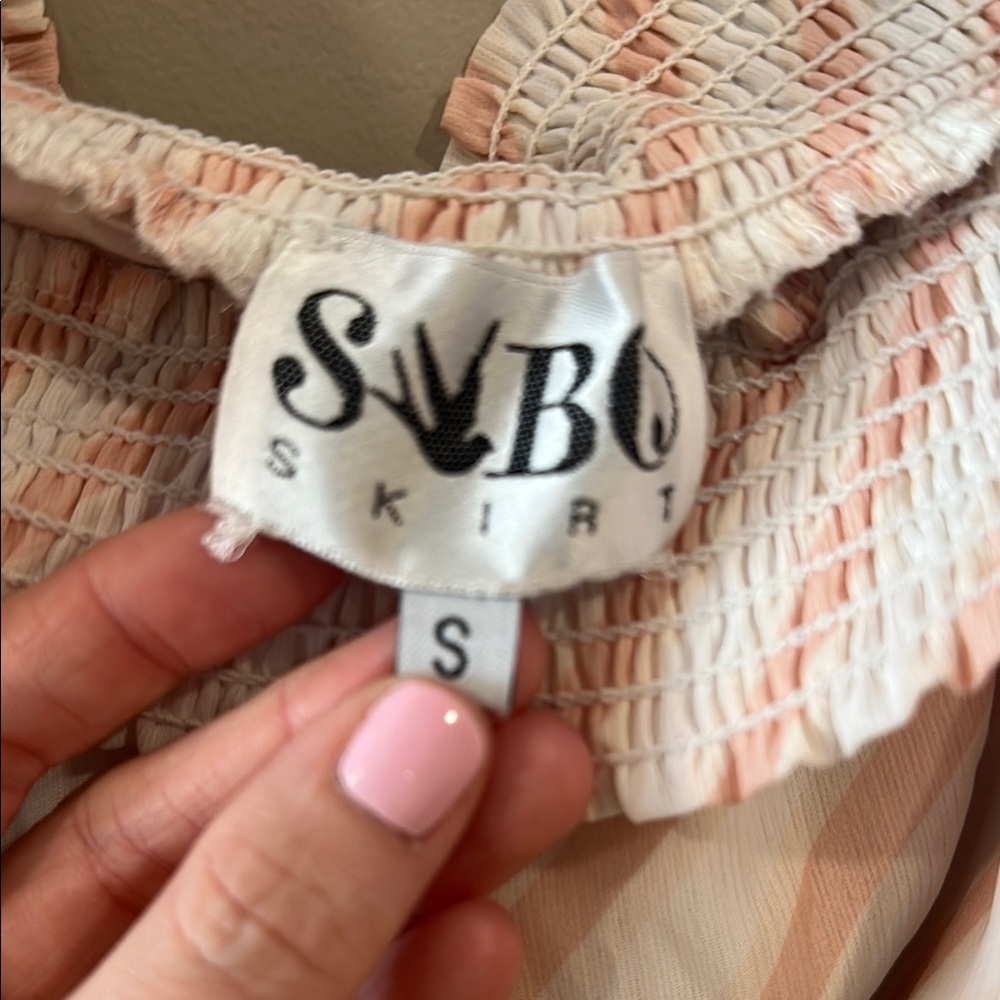 Striped Off-Shoulder Romper - Picture 2 of 3